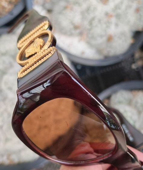 แว่นกันแดด​ Vintage​ Gianni Versace​ สวยมาก​ ราคาแบ่งปันครับ รูปที่ 10