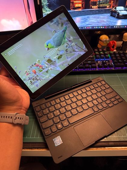 Lenovo จอทัส win10 แยกจอคีย์บอร์ดได้