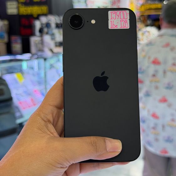 iPhone 16e 128GB สีดำ เครื่องศูนย์ สภาพสวยมากๆ สุขภาพแบต100 ครบยกกล่อง🔥🔥 รูปที่ 3
