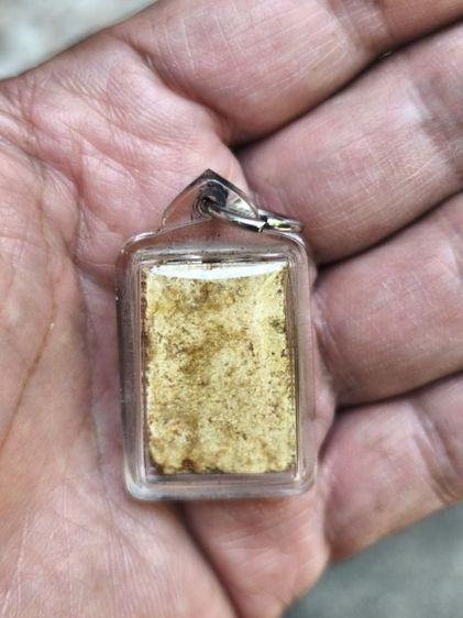 พระสมเด็จคะแนน ขนาด 1.00 ซม คูณ 1.70 ซม.เก่ามากคราบกรุจัด ไม่ทราบที่ ดูความเก่าแก่ร่วมร้อยปี รูปที่ 2