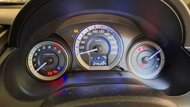 Honda City 2013 1.5 S i-VTEC Sedan เบนซิน เกียร์อัตโนมัติ ขาว รูปที่ 2