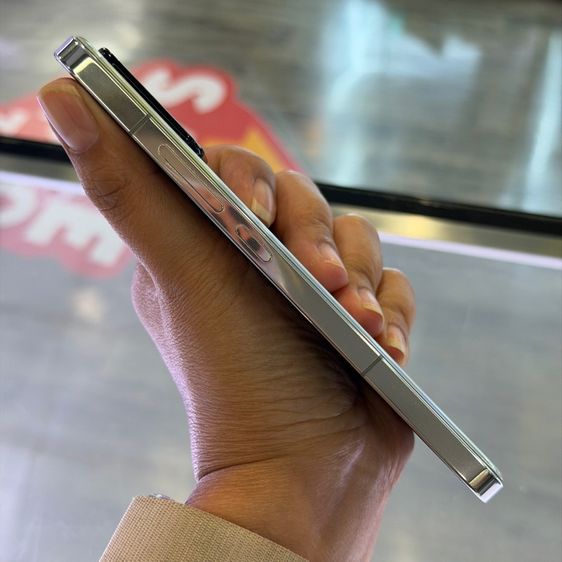 Xiaomi 13 5G สีเขียว เครื่องศูนย์ สภาพสวยมาก จอ6.36นิ้ว แรม12รอม256 Snap8 Gen2 กล้อง50ล้าน(3ตัว)🔥🔥 รูปที่ 4