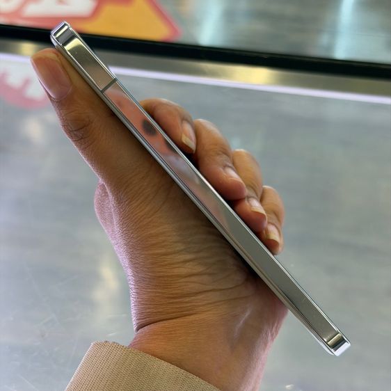 Xiaomi 13 5G สีเขียว เครื่องศูนย์ สภาพสวยมาก จอ6.36นิ้ว แรม12รอม256 Snap8 Gen2 กล้อง50ล้าน(3ตัว)🔥🔥 รูปที่ 3