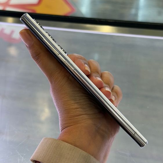 Samsung S22 Ultra 5G 256GB สีขาว เครื่องศูนย์ สภาพสวยมากๆ จอ6.8นิ้ว แรม12รอม256 Snap8 Gen1 กล้อง108ล้าน(4ตัว)🔥🔥 รูปที่ 3