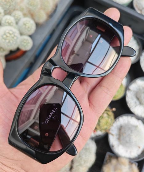 แว่นกันแดด​ Vintage​ Chanel​ สวยและหายากมาก​ ราคาแบ่งปันถูกที่สุดครับ รูปที่ 2
