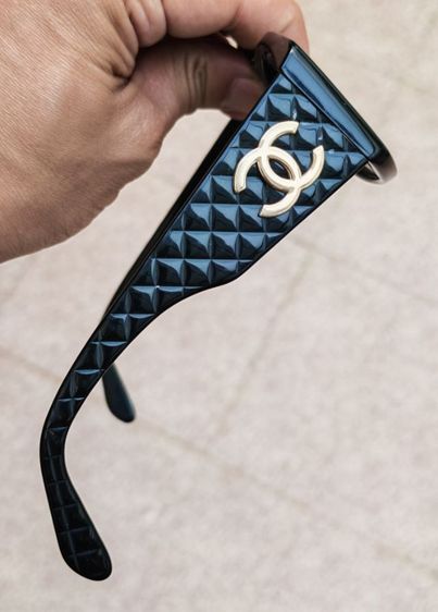 แว่นกันแดด​ Vintage​ Chanel​ สวยและหายากมาก​ ราคาแบ่งปันถูกที่สุดครับ รูปที่ 5