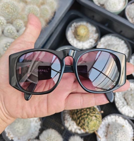 Channel แว่นตากันแดด แว่นกันแดด​ Vintage​ Chanel​ สวยและหายากมาก​ ราคาแบ่งปันถูกที่สุดครับ