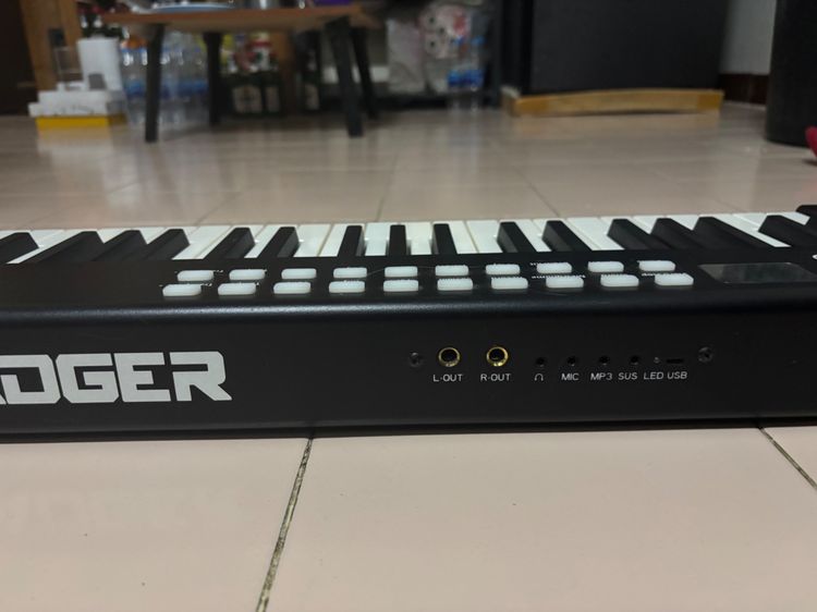 Badger BX-2 คีย์บอร์ด Keyboards 61คีย์สภาพใหม่มาก แทบไม่ได้ใช้ อุปกรณ์ครบ (กระเป๋า  ขาตั้ง  สายชาร์จ) เหมาะสำหรับมือใหม่ รูปที่ 2