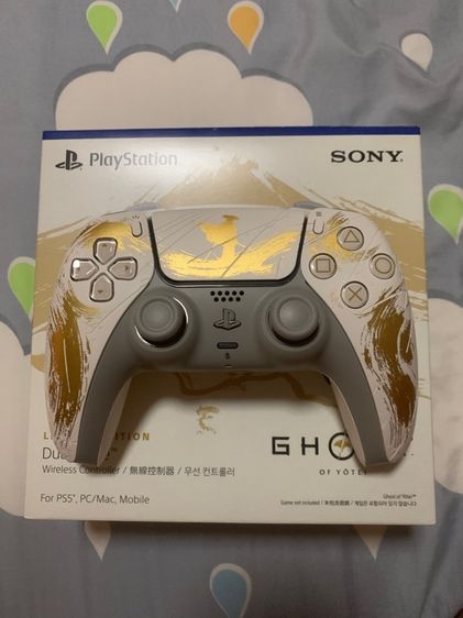 อื่นๆ จอย ps5 limited ghost of yotei