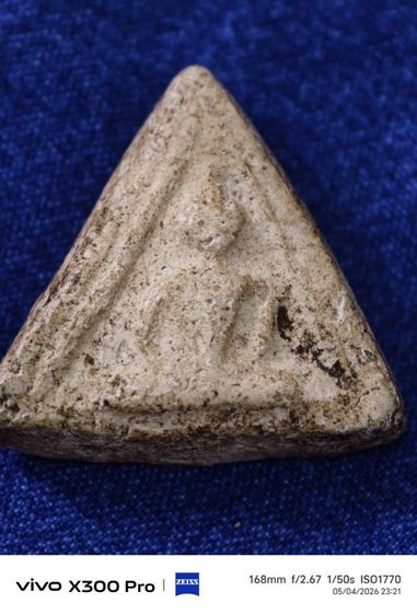 พระผงเก่าๆพระเก็บตาทวดที่บ้านคะแบ่งให้บูชาคะ