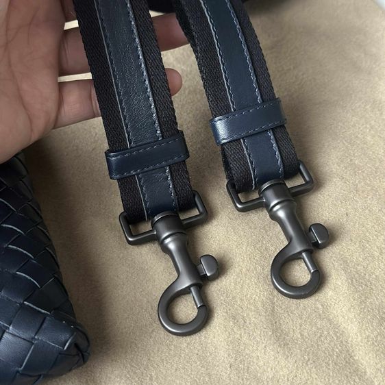 Bottega Veneta Messenger Bag รูปที่ 10