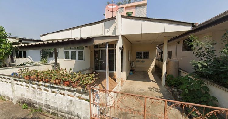 ขายบ้านเดี่ยว ชั้นเดียว  ทำเลดีเยี่ยม  ใกล้SCG และ  สถานีรถไฟฟ้าบางซื่อ 