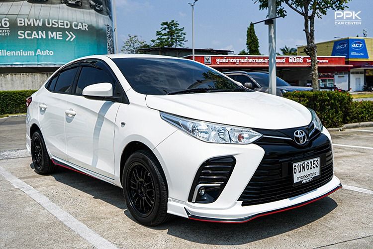 Toyota Yaris ATIV 2022 1.2 Entry Sedan เบนซิน ไม่ติดแก๊ส เกียร์อัตโนมัติ ขาว รูปที่ 3