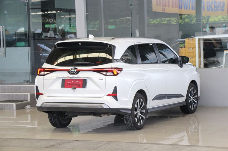Toyota Veloz 2023 1.5 Premium Utility-car เบนซิน ไม่ติดแก๊ส เกียร์อัตโนมัติ ขาว รูปที่ 2