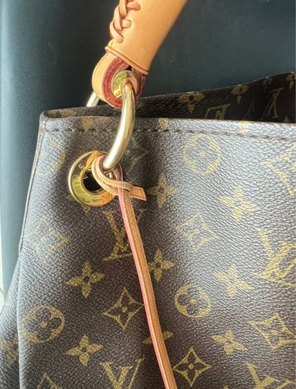 กระเป๋า LV Artsy MM  รูปที่ 15