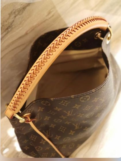 กระเป๋า LV Artsy MM  รูปที่ 16