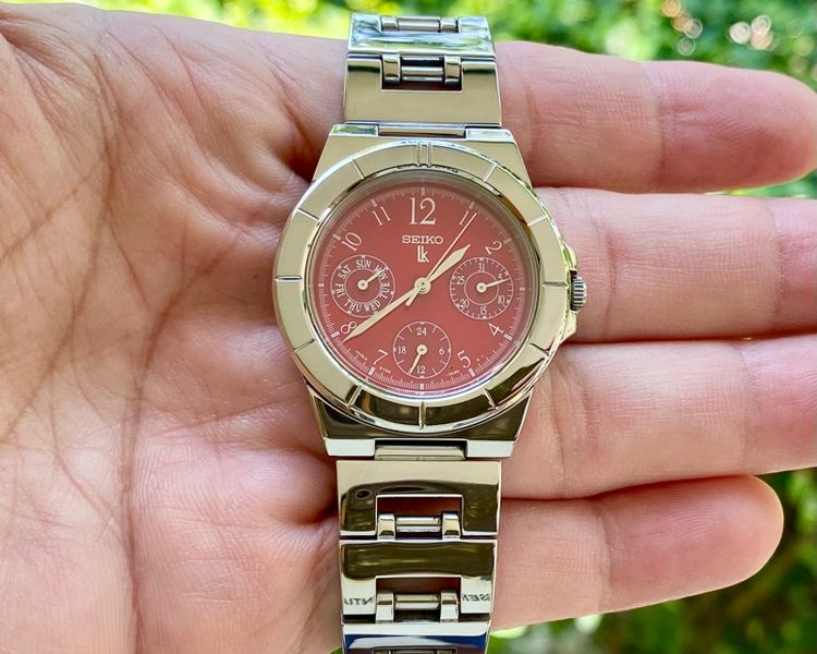 แดง นาฬิกาSeiko Lukia Multifunction Watch