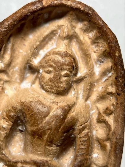 พระซุ้มกอ เนื้อดิน รูปที่ 6