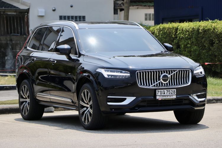 Volvo XC90 2023 2.0 Recharge T8 Inscription 4WD Utility-car ปลั๊กอินไฮบริด (PHEV) ไม่ติดแก๊ส เกียร์อัตโนมัติ ดำ รูปที่ 3