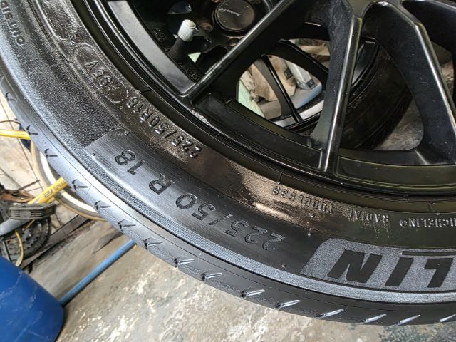 ถอดจากรถผมเอง ทรงEnkai RS05RR ขอบ18นิ้วกว้าง8.5 off35 ยางมิชลิน225 50R18  รูปที่ 8