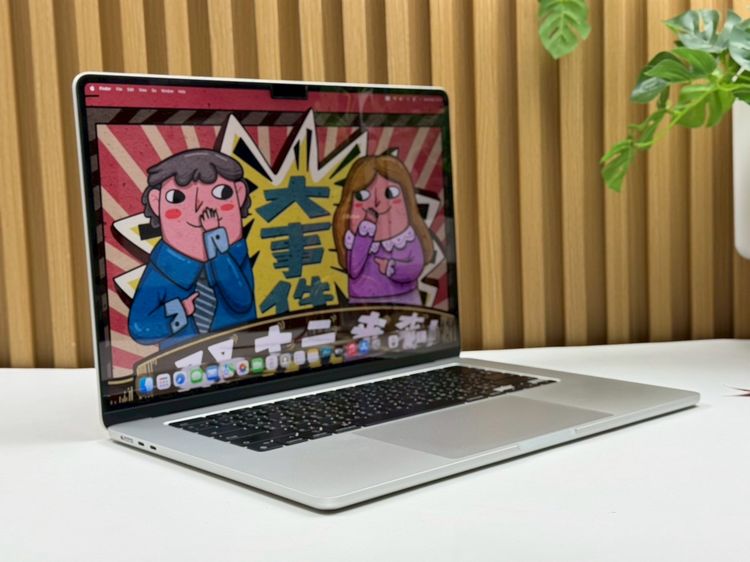 MacBook Air 15-inch M3 2024 Ram16GB SSD512GB Silver รูปที่ 3