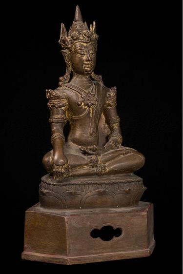 พระบูชาเชียงแสนทรงเครื่อง เนื้อสำริด หน้าตักกว้าง 5 นิ้ว ความสูง 12 นิ้ว รูปที่ 5