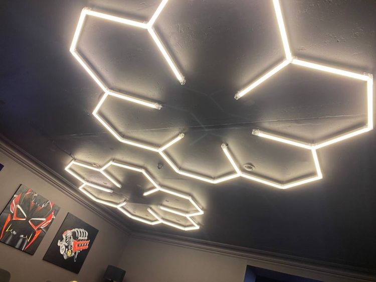 ไฟ LED ทรงรังผึ้งหกเหลี่ยม สำหรับโรงรถและคาร์แคร์ ระบบไฟ AC220V รูปที่ 2