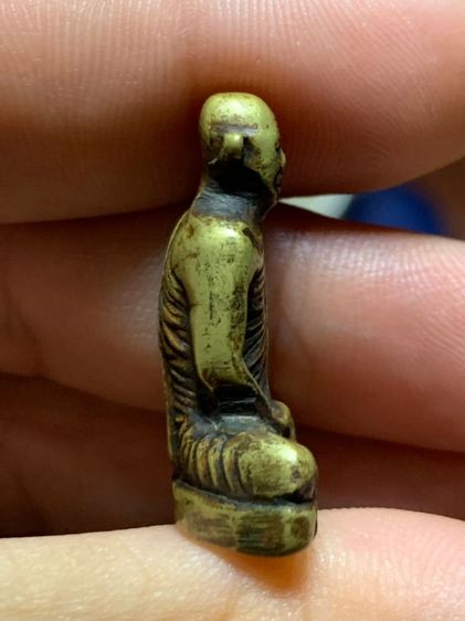 รูปหล่อหลวงพ่อเดิม รูปที่ 4