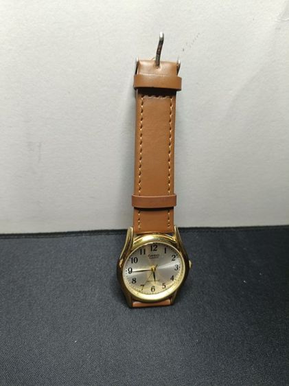 นาฬิกามือสอง Casio MTP-1094 ตัวเรือนสีทอง หน้าเงิน วินเทจสไตล์ รูปที่ 2