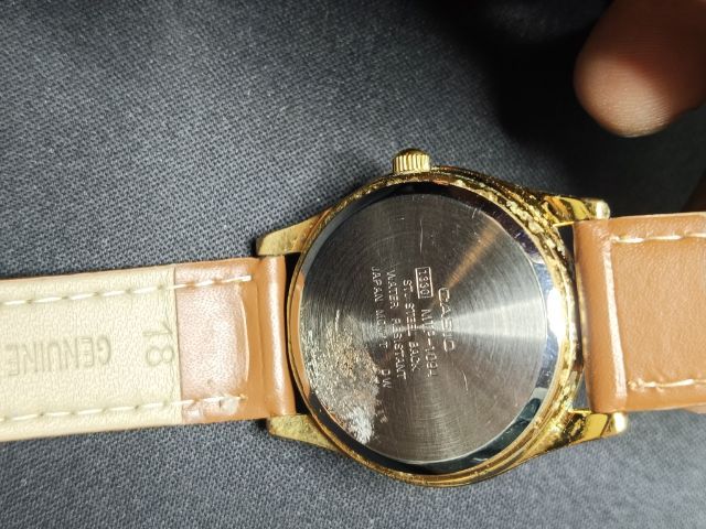 นาฬิกามือสอง Casio MTP-1094 ตัวเรือนสีทอง หน้าเงิน วินเทจสไตล์ รูปที่ 7