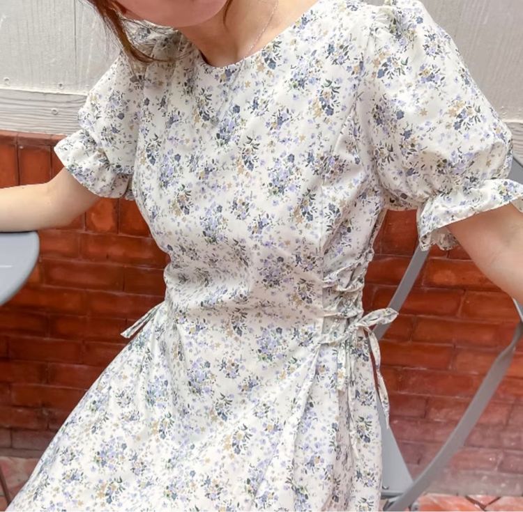 แรรสผู้หญิงลายดอก