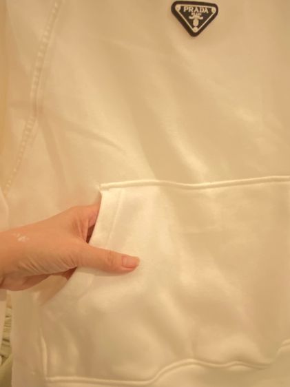 ปราด้า (ติดจองค่ะ)เสื้อและกางเกง สภาพใหม่เอี่ยม เนื้อผ้าดีมาก รูปที่ 6