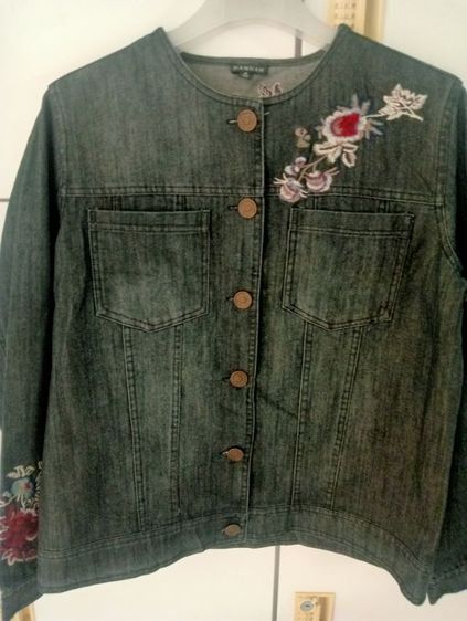 แจ็กเก็ตยีนส์ปักดอกไม้ รูปที่ 3