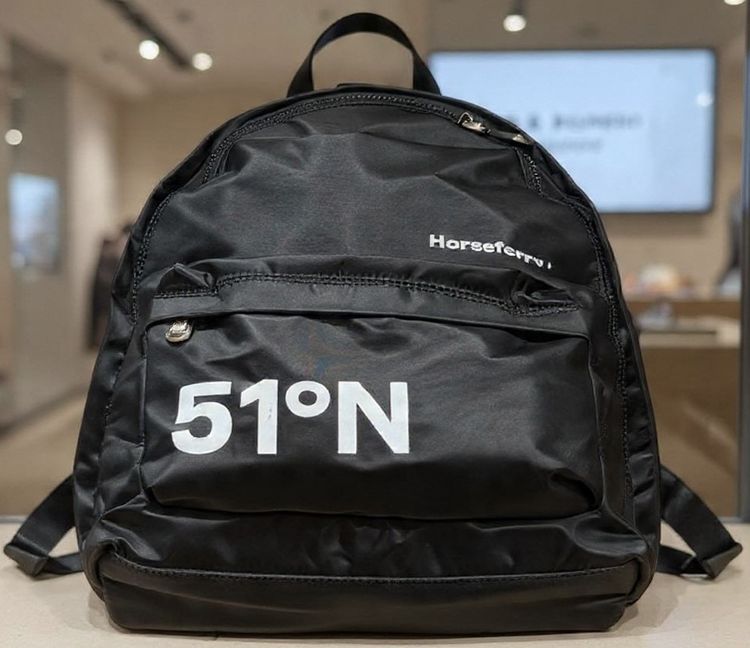 BURBERRY Coordinates Backpack Horseferry House 51°N  รูปที่ 3