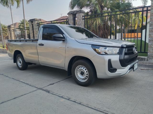 รถ Toyota Hilux Revo 2.4 Entry สี เทา