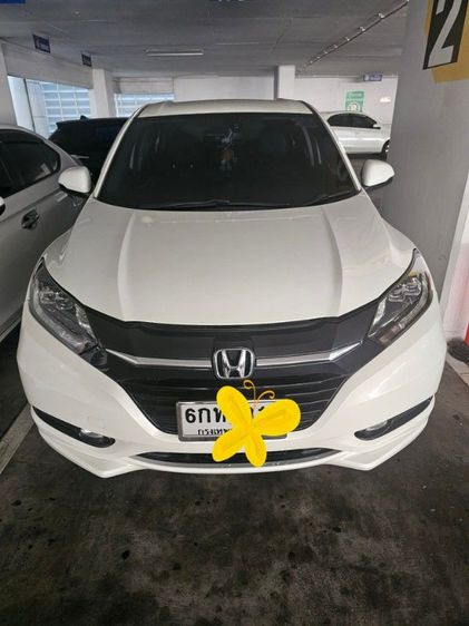 รถ Honda HR-V 1.8 E สี ขาว
