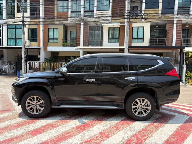 Mitsubishi Pajero Sport 2017 2.4 GT Utility-car ดีเซล เกียร์อัตโนมัติ ดำ รูปที่ 3