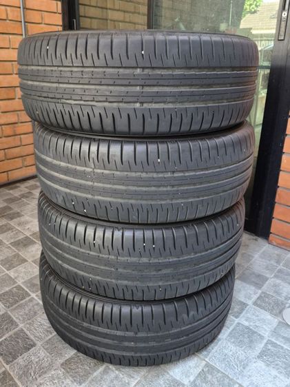 ขายยาง Dunlop SP Sportmaxx ขนาด 215 55 R18
