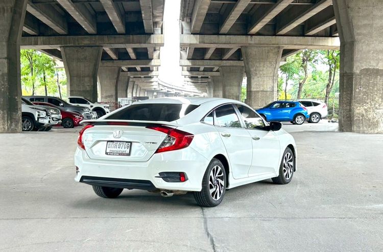 Honda Civic 2017 1.8 EL i-VTEC Sedan เบนซิน ไม่ติดแก๊ส เกียร์อัตโนมัติ ขาว รูปที่ 2