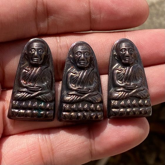 หลวงปู่ทวด เตารีดเล็ก