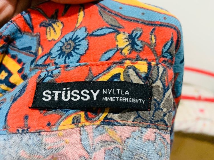 เสื้อเชิ้ต STUSSY แท้ 💯 size M วัดจริงเอว 21.5 ยาว 29  นิ้ว สภาพดีมาก ดีเทลชายเสื้อสวย สีสด ทรงสวย เนื้อผ้าดียืดหยุ่นดีมากครับ รูปที่ 7