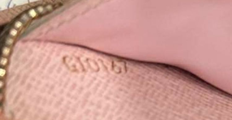 กระเป๋าสตางค์ใบยาว LV ของแท้ รูปที่ 2