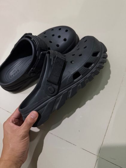 รองเท้า crocs  รูปที่ 2