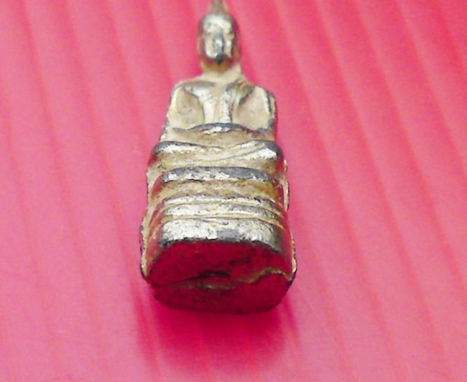 พระเก่าไม่ทราบที่มา รูปที่ 4