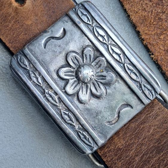 นาฬิกา Elle , ไขลาน Krone กระเป๋าสตางค์ new york, เข็มขัดวินเทจ, แก้วจานยุคเมจิ รูปเกอิชา , กระเป๋า Gucci รูปที่ 9