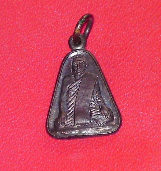 ให้บูชา หลวงพ่อแบน วัดส้มเสี้ยว นครสวรรค์ รูปที่ 2