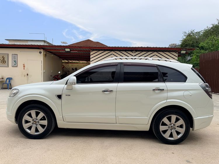 Chevrolet Captiva 2012 2.0 LTZ 4WD Sedan ดีเซล ไม่ติดแก๊ส เกียร์อัตโนมัติ ขาว รูปที่ 4