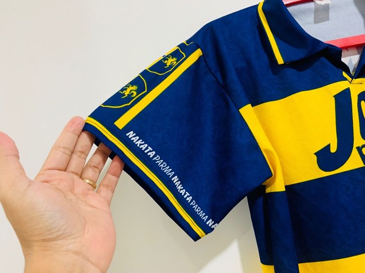 เสื้อยืดกีฬาทีม PARMA เบอร์ 10 NAKATA แท้ 💯 size ขนาด อก 21.5 ยาว 27.5 นิ้ว สภาพดี ดีเทลสวย ดีเทลสวยเนื้อผ้าดีมากนิ่มใส่สบาย รูปที่ 2