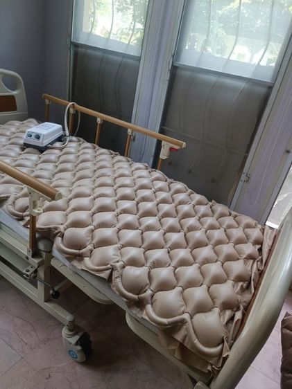 เตียงนอนปรับได้พร้อมที่นอนมีปั๊มลม รูปที่ 4