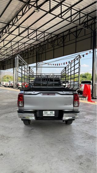 Toyota Hilux Revo 2018 2.8 J 4WD Pickup ดีเซล ไม่ติดแก๊ส เกียร์ธรรมดา เทา รูปที่ 4
